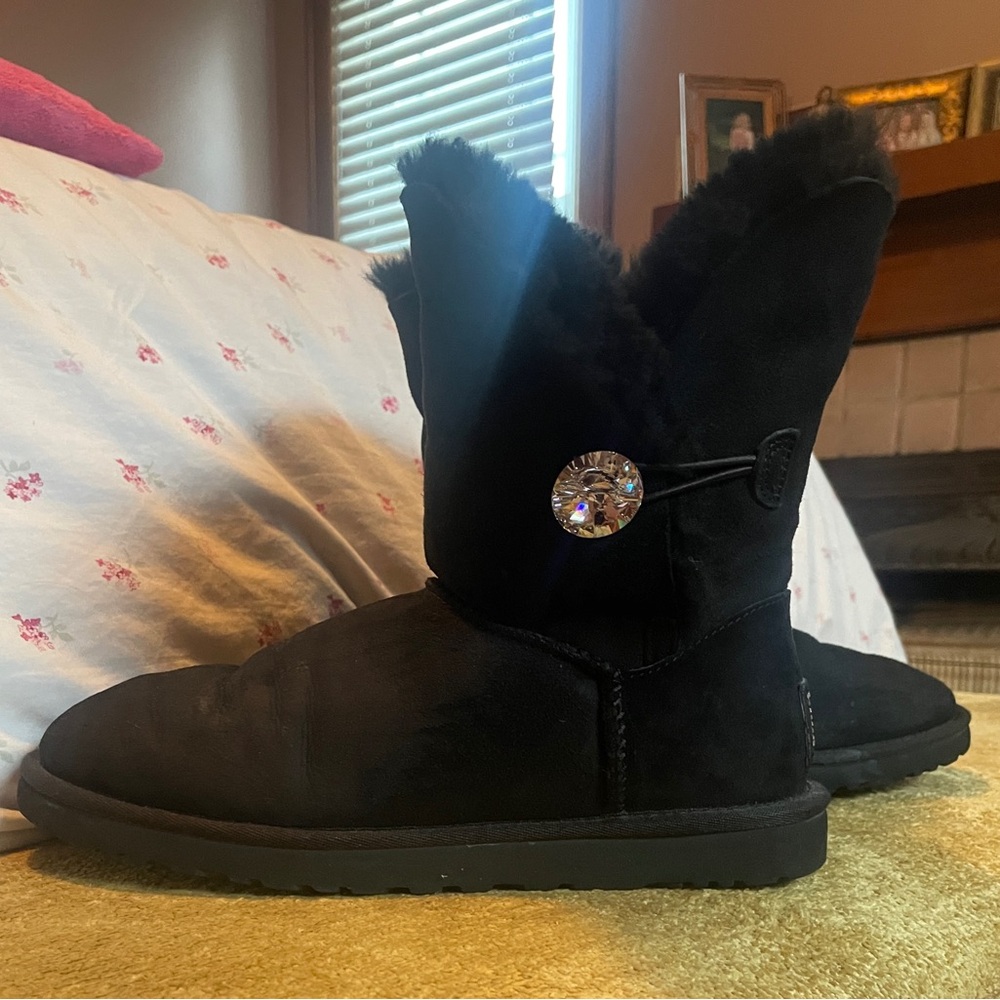 Women's Black Shearling Boots